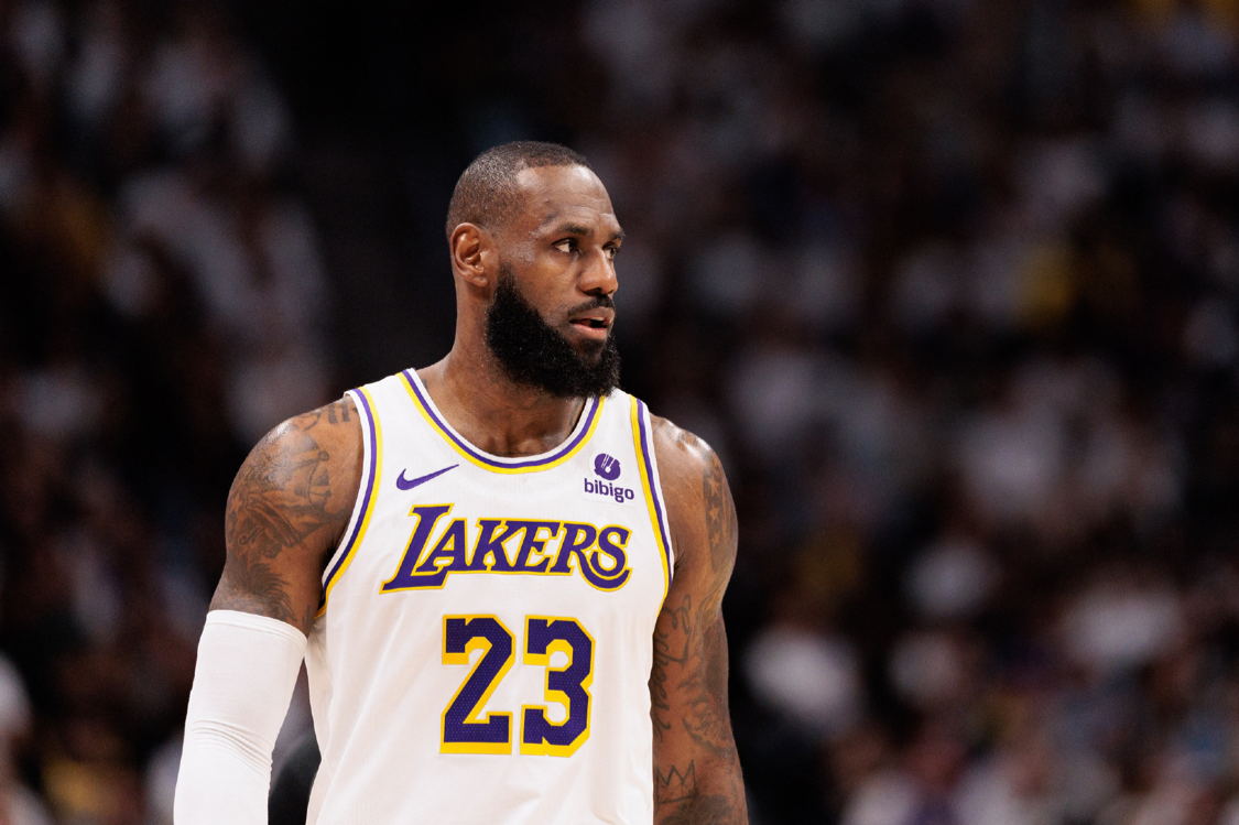 九游娱乐平台-太强了！詹姆斯赛前近13场场均25.6分6.5助攻6.2篮板！