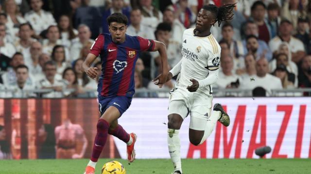 九游娱乐-国家德比巴萨评分：亚马尔9分，莱万5分