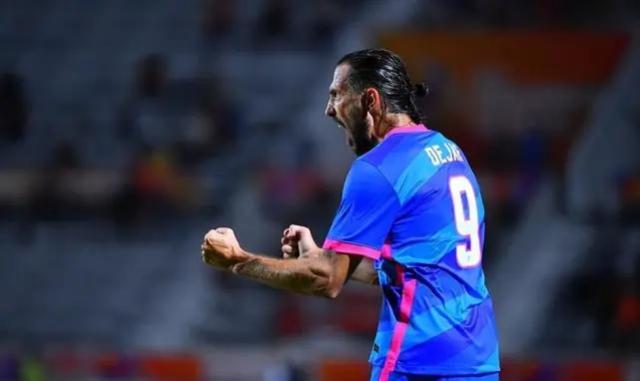 传奇继续！40岁德扬再刷新亚冠纪录 助杰志创历史